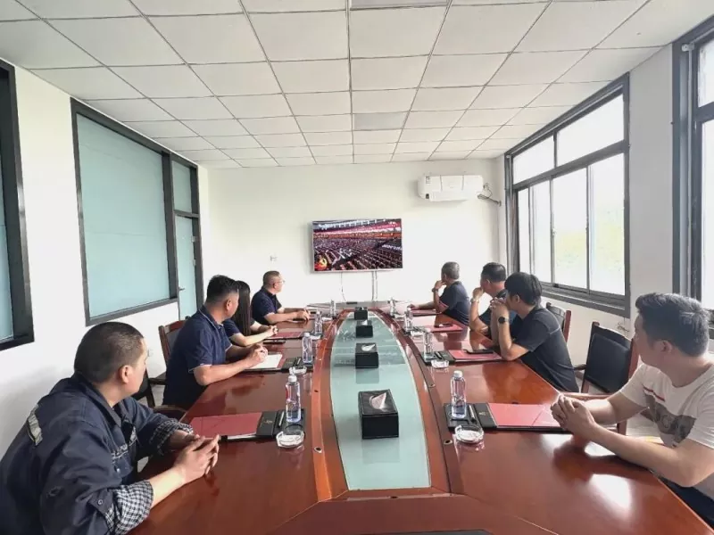 Komencante Novan Vojaĝon: Kompanio Gastigas Temajn Agadojn por Festi la 105-an Datrevenon de la Fondiĝo de la KPĈ
