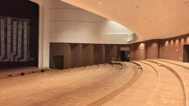 International Academic Lecture Hall Steel Construction