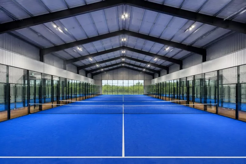Ŝtala Kadro Indoor Padel Court Construction